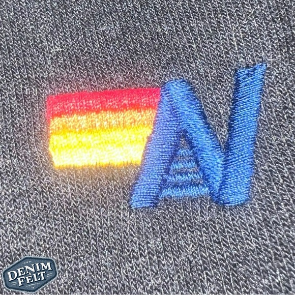 Aviator Nation Women’s Bolt Fade Sweatshirt in Black / Pink/Purple | PRELOVED🩷 - Picture 4 of 10